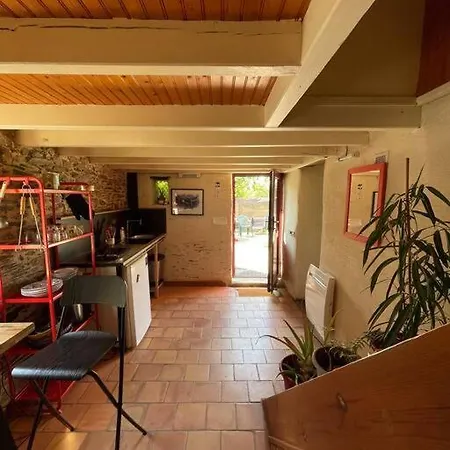 Holiday home Maison Bretonne De Charme A La Campagne Serent