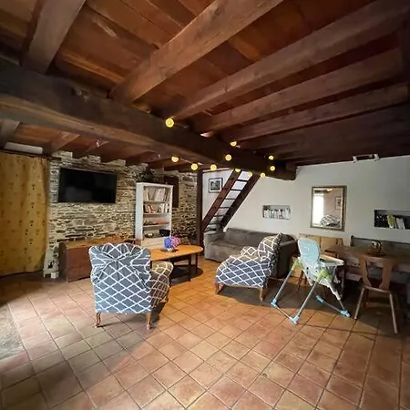 Holiday home Maison Bretonne De Charme A La Campagne Serent